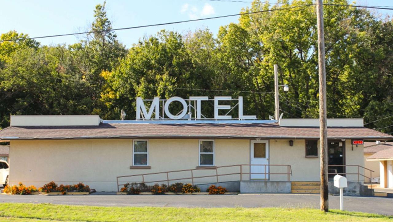 Golden Wheat Budget Host Inn Джанкшен Сити Экстерьер фото