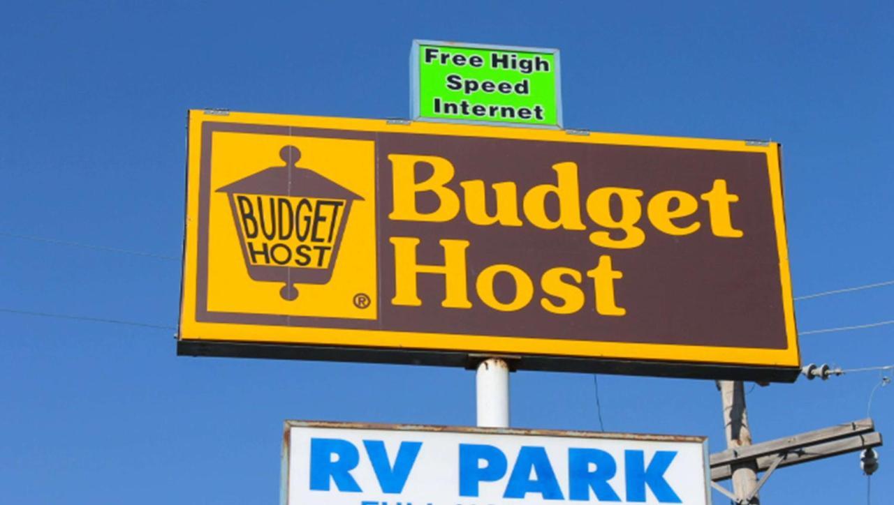 Golden Wheat Budget Host Inn Джанкшен Сити Экстерьер фото