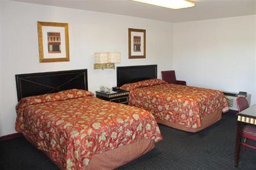 Golden Wheat Budget Host Inn Джанкшен Сити Экстерьер фото