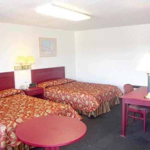 Golden Wheat Budget Host Inn Джанкшен Сити Экстерьер фото