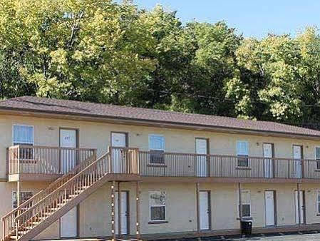 Golden Wheat Budget Host Inn Джанкшен Сити Экстерьер фото
