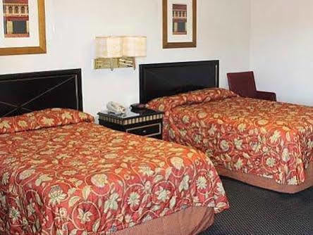 Golden Wheat Budget Host Inn Джанкшен Сити Экстерьер фото